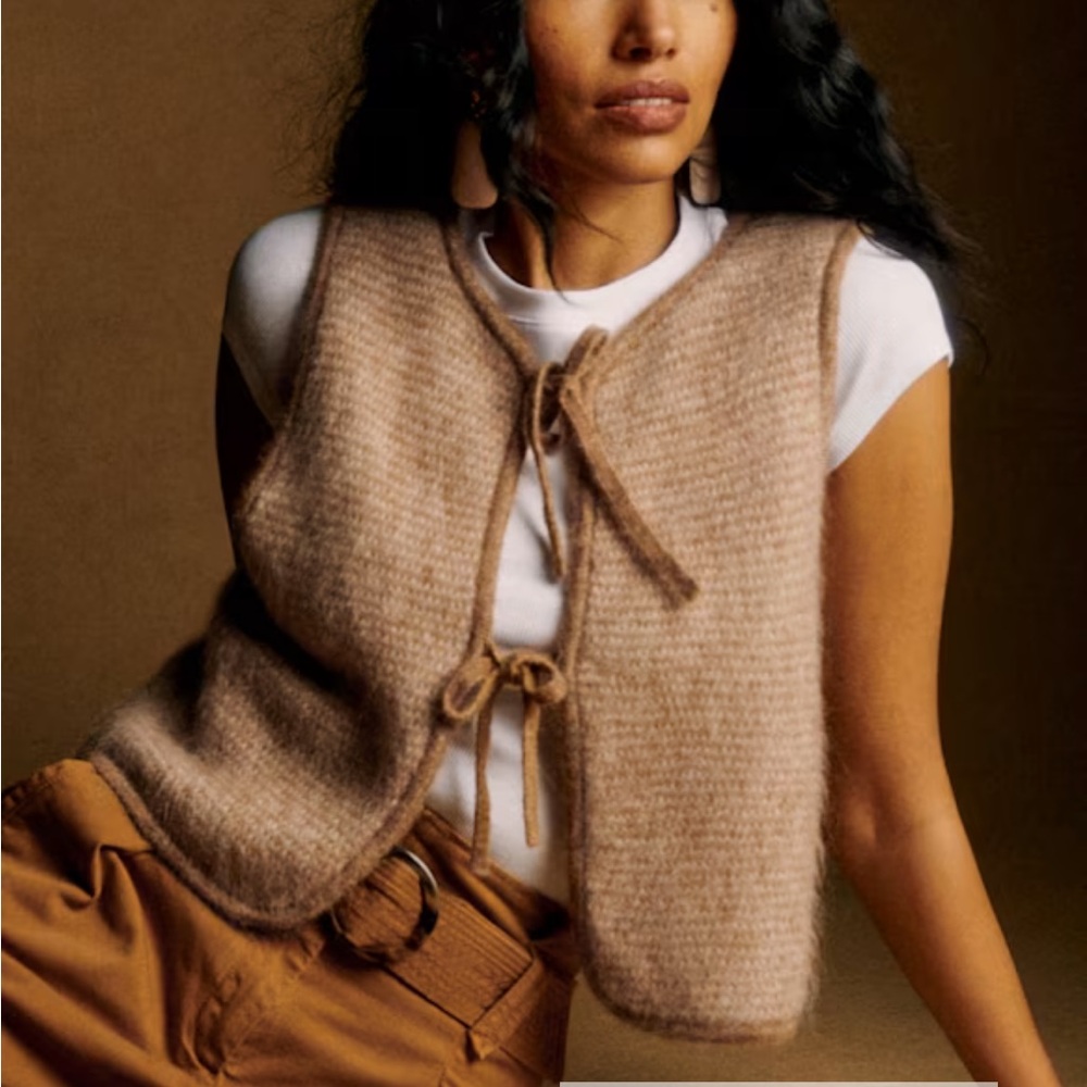 Sezane Beige Knit Tie-Front Vest